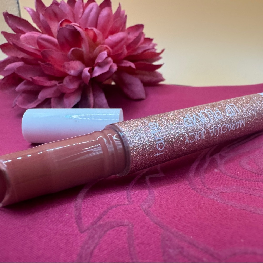 Tarte maracuja juicy lip plump ‘deep rosy pink’ - Picture 10 of 10